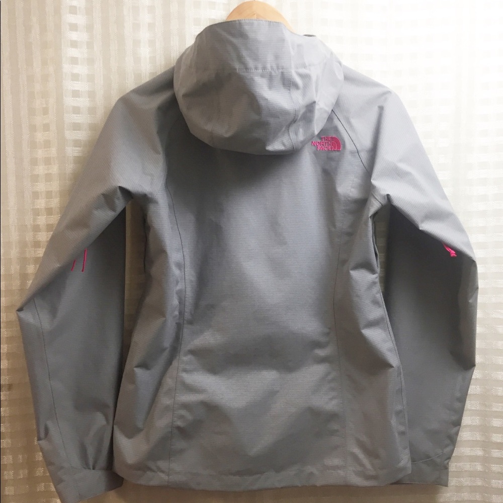NORTH FACE Rain Jacket - Picture 3 of 7